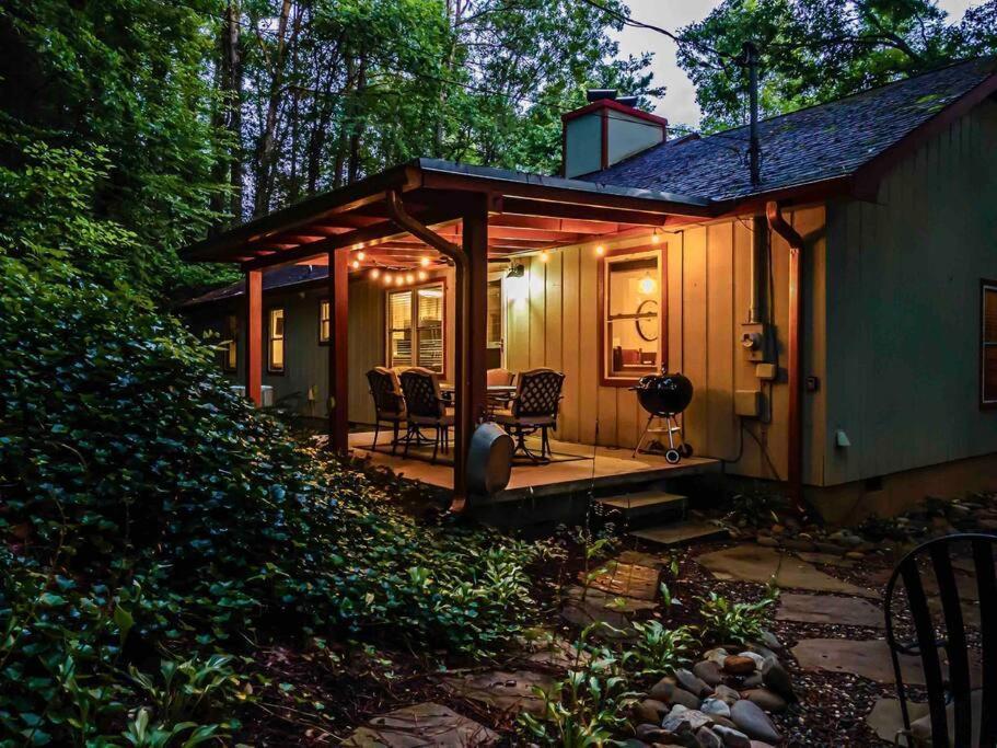 Beautiful Chalet With Fireplace And Large Game Room Гатлинбург Экстерьер фото